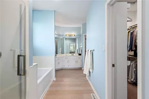 Entry Way - 11709 E 71st Ct, Raytown, MO 64133 photo 1 of 1