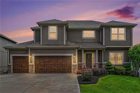 8502 NE 102nd Ter, Kansas City, MO 64157