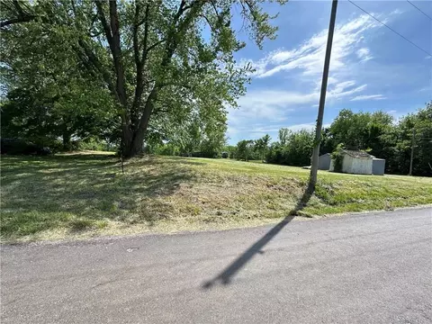 27601-27609 E Hoover Rd, Buckner, MO 64016 photo 2