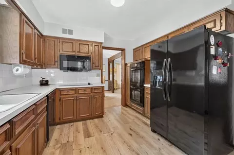 Kitchen - 7401 E 127th St, Grandview, MO 64030 photo 2 of 3