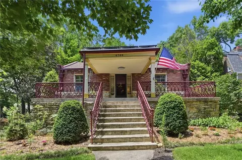 4708 Rockhill Rd, Kansas City, MO 64110