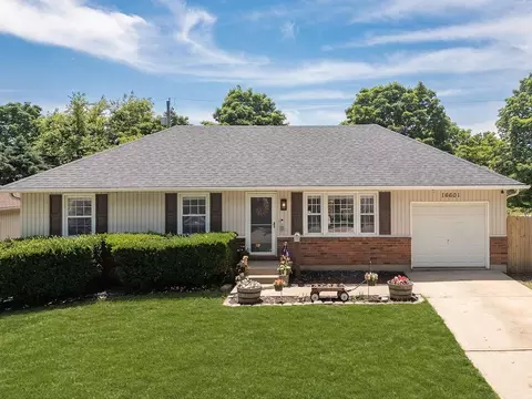 16601 E 41st St, Independence, MO 64055