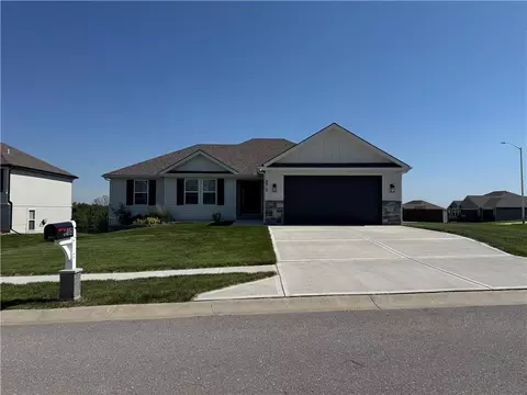8912 NE 118th Ct, Kansas City, MO 64157