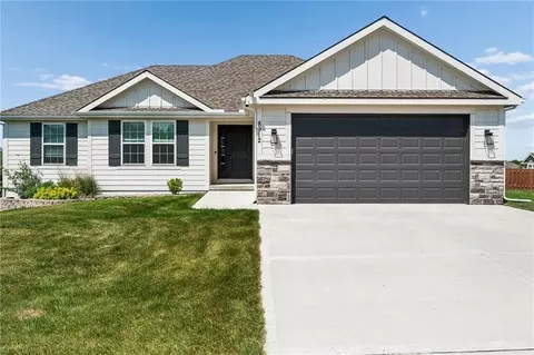 8912 NE 118th Ct, Kansas City, MO 64157