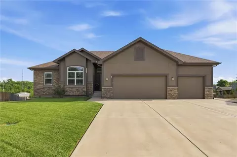 12337 Farrow Ave, Kansas City, KS 66109
