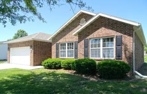 602 Meadow Lane Ln, Butler, MO 64730