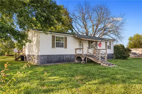 213 W Marvin Ave, Walker, MO 64790