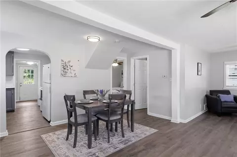 Dining - 604 NE Douglas St, Lees Summit, MO 64063 photo 1 of 2