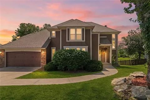 6724 N Quincy Cir, Kansas City, MO 64119