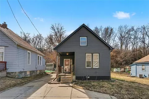 522 W Chestnut St, Saint Joseph, MO 64505