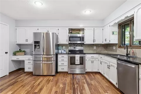 Kitchen - 5796 SE Pine Ln, Holt, MO 64048 photo 1 of 3