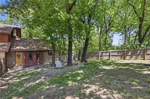 Exterior - 5796 SE Pine Ln, Holt, MO 64048 photo 10 of 12