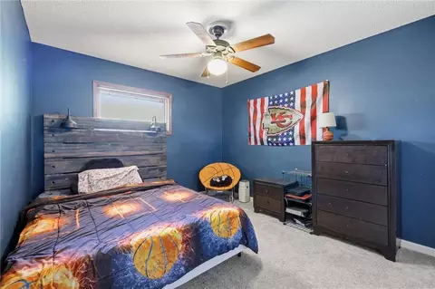 Bedroom - 5796 SE Pine Ln, Holt, MO 64048 photo 4 of 4