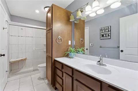 Bath - 5796 SE Pine Ln, Holt, MO 64048 photo 1 of 3