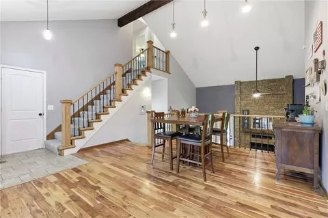 Entry Way - 5796 SE Pine Ln, Holt, MO 64048 photo 2 of 2