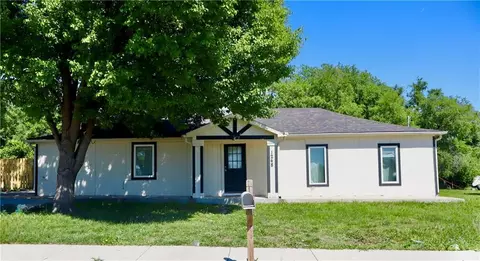 1248 S Brockway St, Olathe, KS 66061