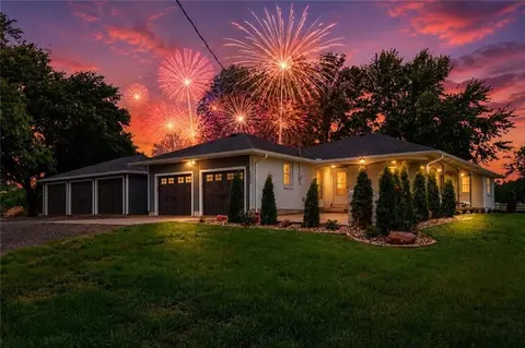 17341 N 158th St, Basehor, KS 66007