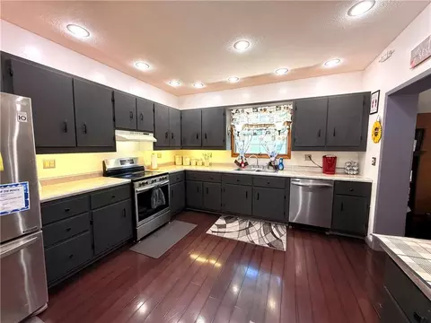 Kitchen - 412 S Main St, Brookfield, MO 64628 photo 2 of 3