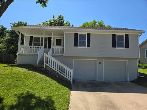 7408 N Lane Ave, Kansas City, MO 64158