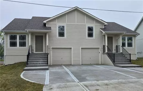 512514 W Lawrence St, Spring Hill, KS 66083