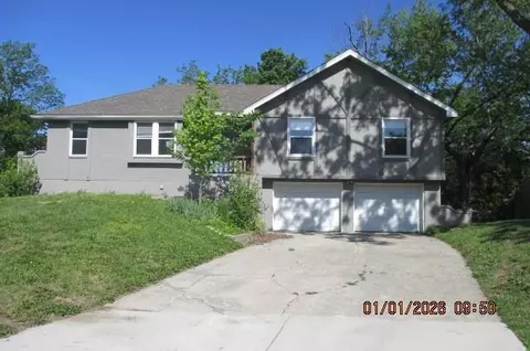 1005 SW 23rd St, Blue Springs, MO 64015