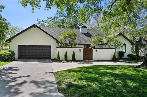 12600 Overbrook Rd, Leawood, KS 66209