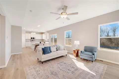 Living - 603 Foxglove Ln, Raymore, MO 64083 photo 1 of 1