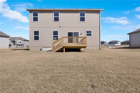 Exterior - 603 Foxglove Ln, Raymore, MO 64083 photo 5 of 5