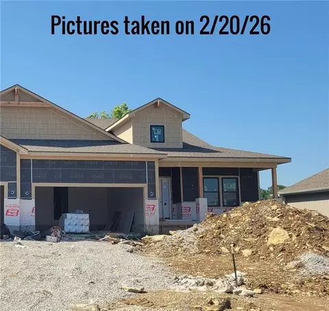 13044 S Constance St, Olathe, KS 66062