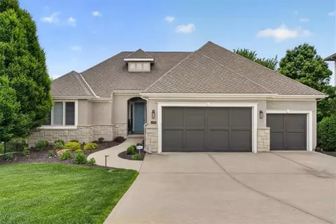 11373 S Gander St, Olathe, KS 66061