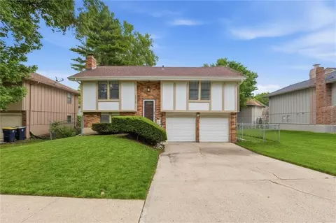 10737 Lewis Ct, Kansas City, MO 64134