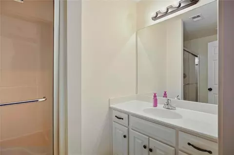 Bath - 503 River Birch Rd, Raymore, MO 64083 photo 4 of 4