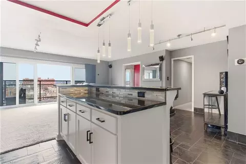 4545 Wornall Rd #1104, Kansas City, MO 64111