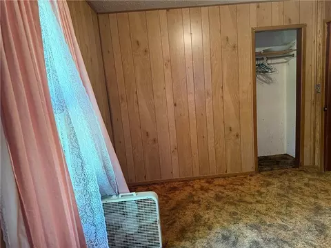 Bedroom - 33486 7 Hwy, Edwards, MO 65326 photo 2 of 4