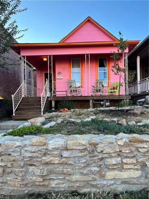 1842 Washington St, Kansas City, MO 64108