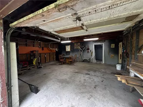 8667 Markham Rd, Richmond, MO 64085 photo 3
