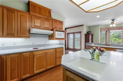 Kitchen - 819 Pryor St, Iola, KS 66749 photo 4 of 5