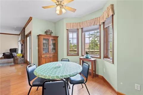 Dining - 819 Pryor St, Iola, KS 66749 photo 4 of 4