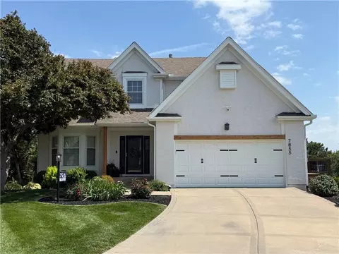 7855 W 152nd Ter, Overland Park, KS 66225