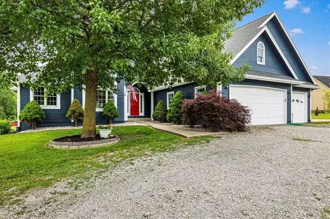 205 Elm St, Lathrop, MO 64465