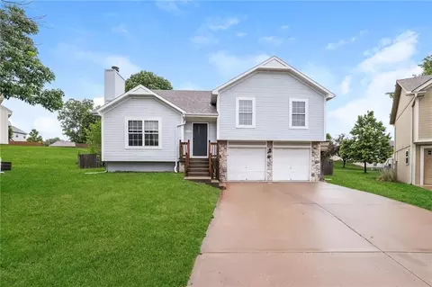 19616 E 7th Street Ct, Independence, MO 64056