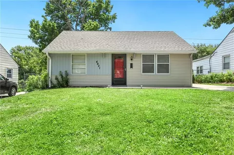 4921 Crest Dr, Kansas City, KS 66106