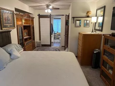 Bedroom - 14690 E Redcoat Rd, Nevada, MO 64772 photo 2 of 8