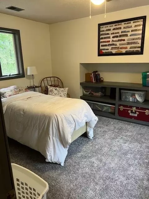 Bedroom - 14690 E Redcoat Rd, Nevada, MO 64772 photo 3 of 8