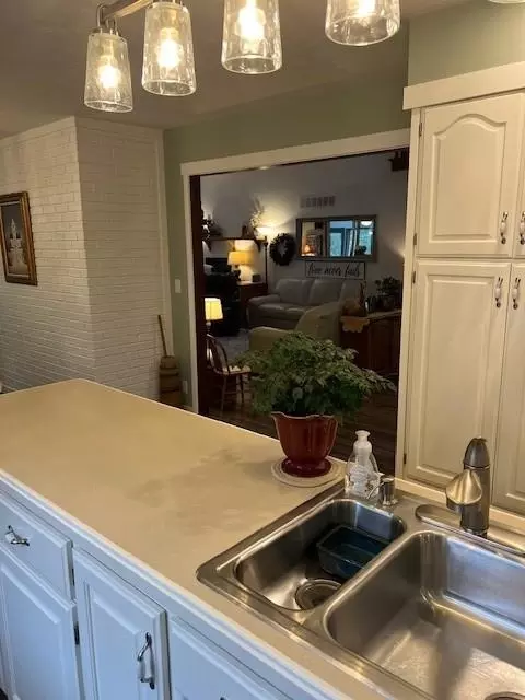 Kitchen - 14690 E Redcoat Rd, Nevada, MO 64772 photo 6 of 6