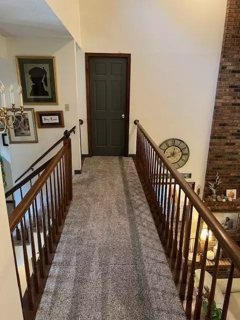 Entry Way - 14690 E Redcoat Rd, Nevada, MO 64772 photo 9 of 10
