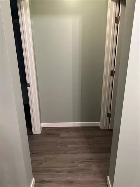 Entry Way - 14690 E Redcoat Rd, Nevada, MO 64772 photo 6 of 10