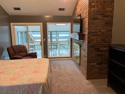 Bedroom - 14690 E Redcoat Rd, Nevada, MO 64772 photo 6 of 8