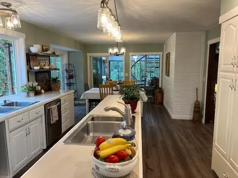 Kitchen - 14690 E Redcoat Rd, Nevada, MO 64772 photo 4 of 6