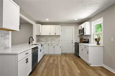 Kitchen - 406 E 11th St, Kearney, MO 64060 photo 1 of 4